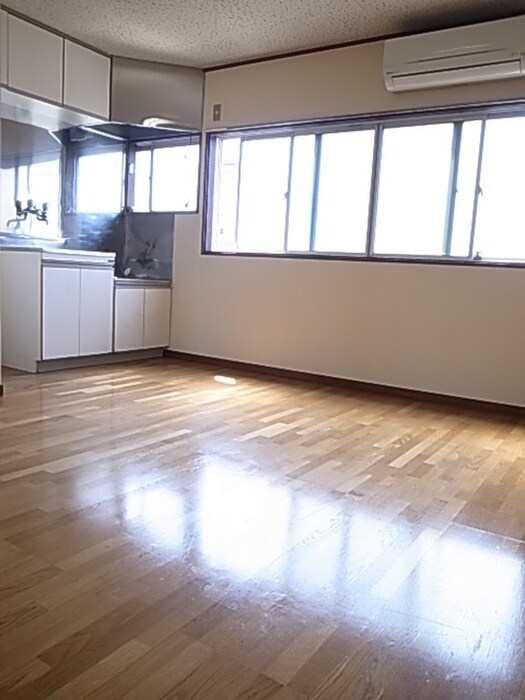 物件内観写真9　(居室)