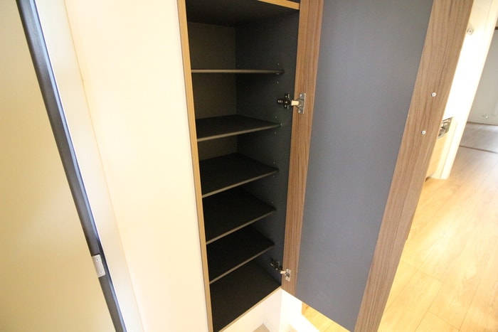 物件内観写真8　(靴箱)