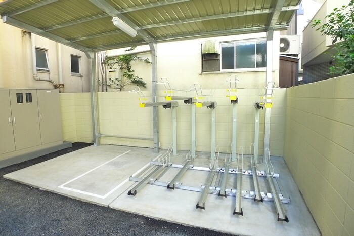 物件外観写真6　(建物設備)