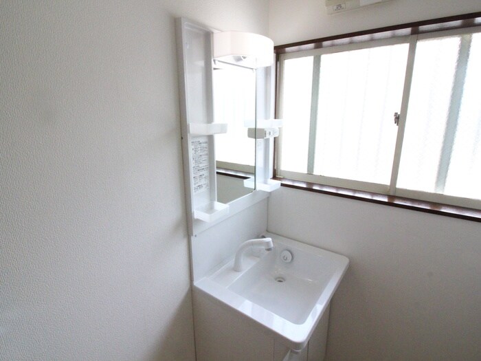 物件内観写真11　(洗面)