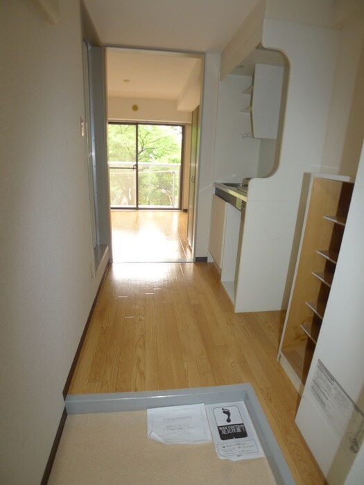 物件内観写真14　(玄関)