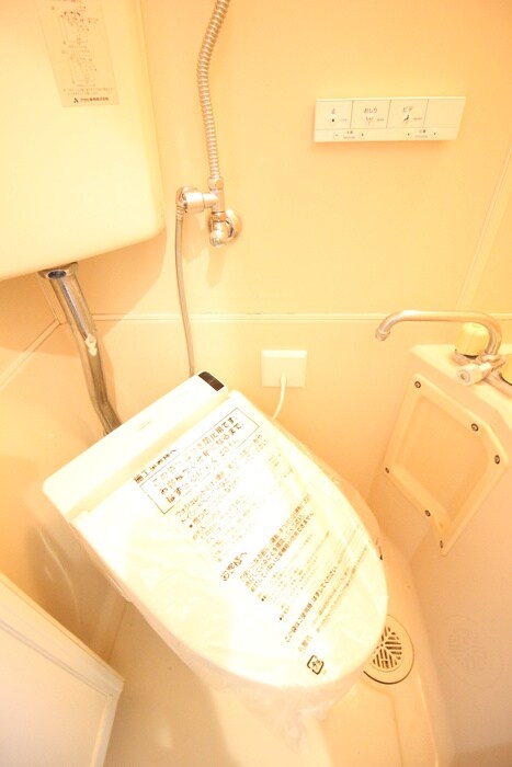 物件内観写真13　(トイレ)