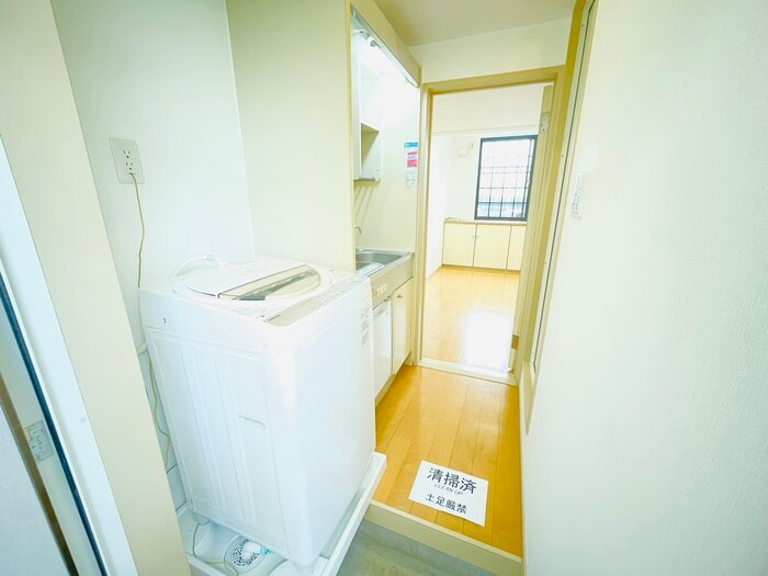 物件内観写真18　(廊下)