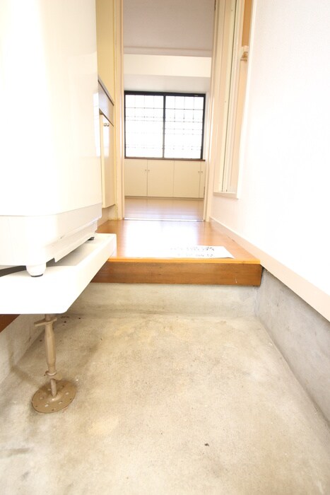 物件内観写真19　(玄関)