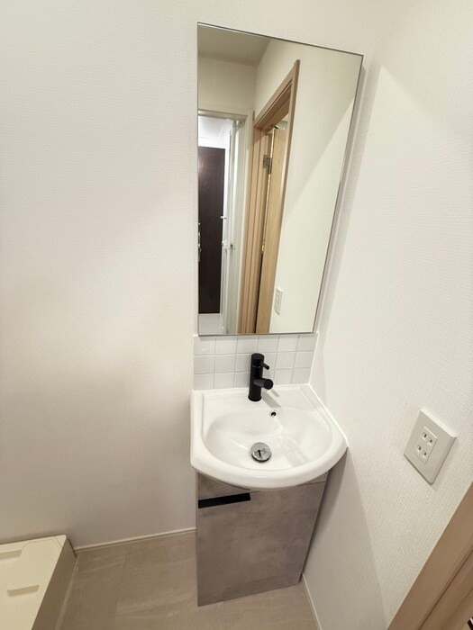 物件内観写真11　(洗面)