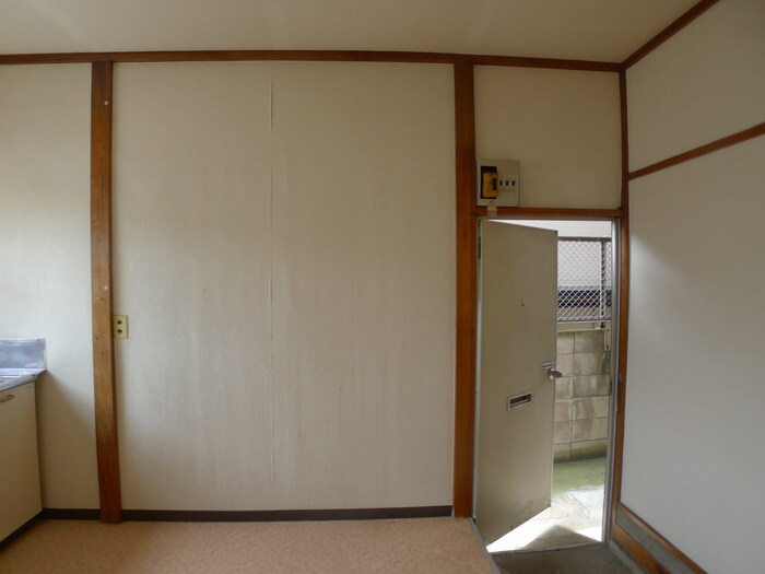 物件内観写真21　(室内からの展望)