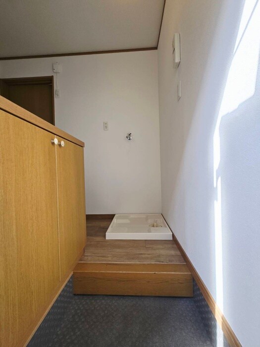 物件内観写真15　(玄関)