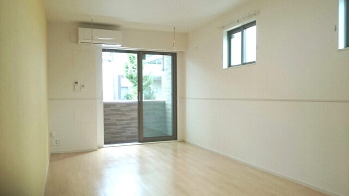 物件内観写真6　(居室)