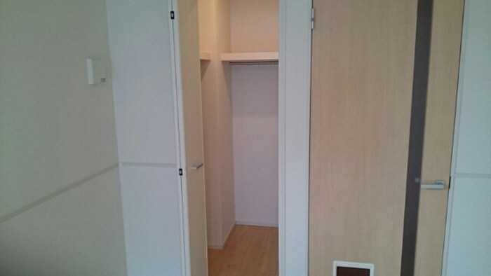 物件内観写真13　(収納)