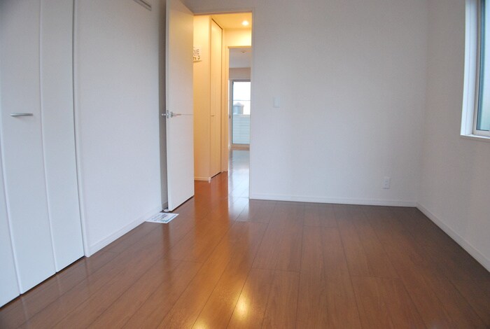 物件内観写真17　(居室)