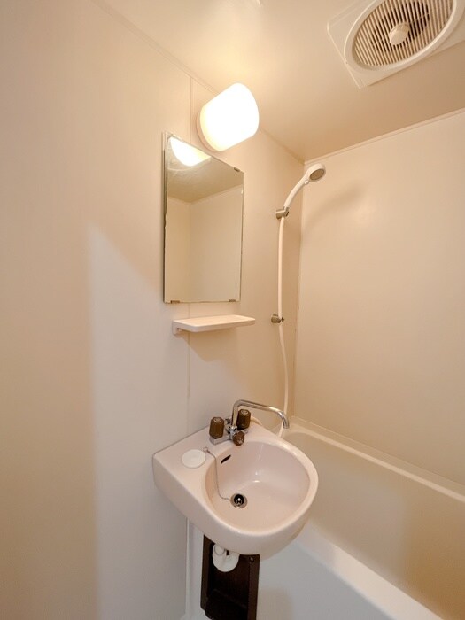 物件内観写真15　(洗面)