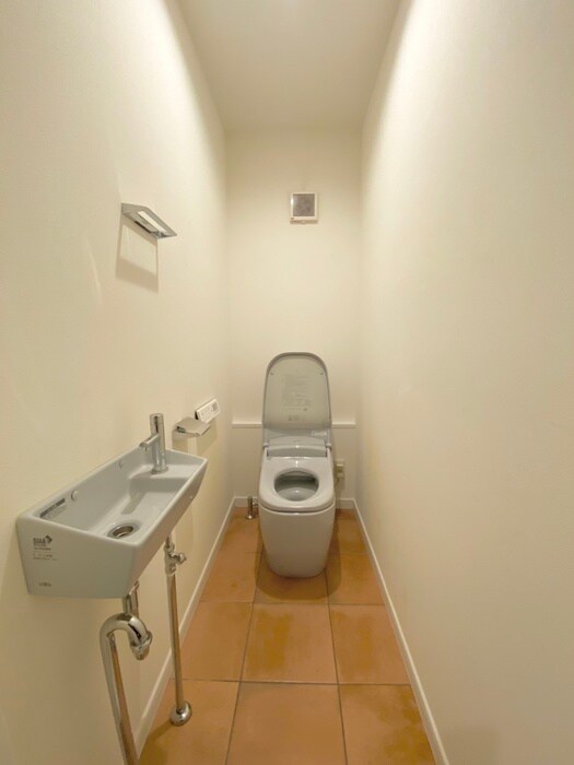 物件内観写真7　(トイレ)