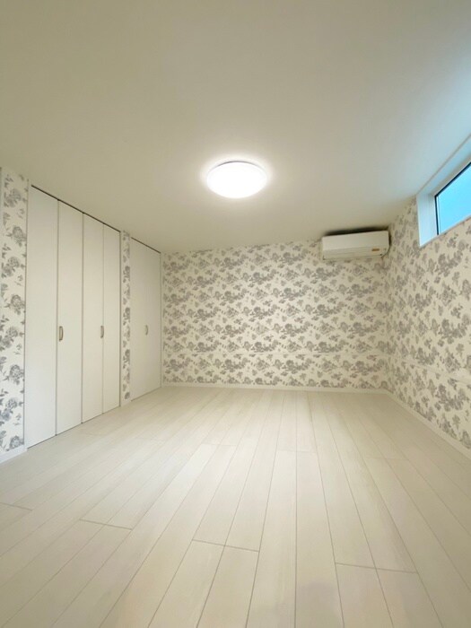 物件内観写真11　(居室)