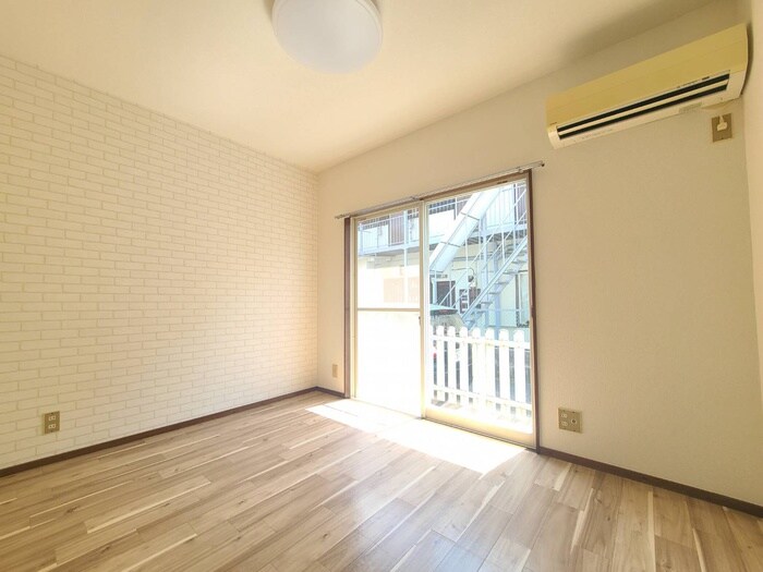 物件内観写真6　(居室)