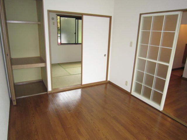 物件内観写真5　(居室)