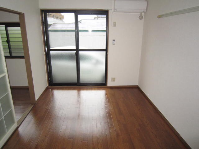 物件内観写真6　(居室)