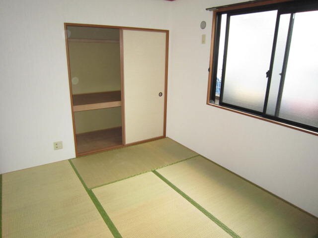 物件内観写真10　(居室)