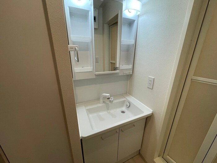 物件内観写真6　(洗面)