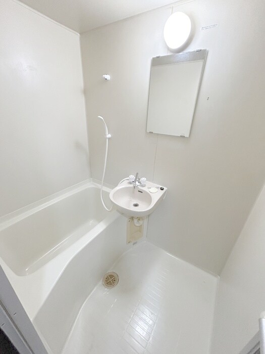 物件内観写真12　(バス／シャワールーム等)