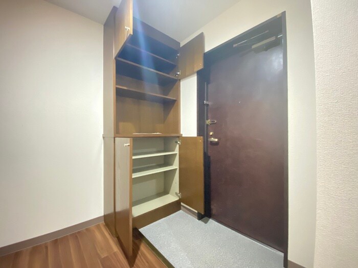 物件内観写真17　(靴箱)