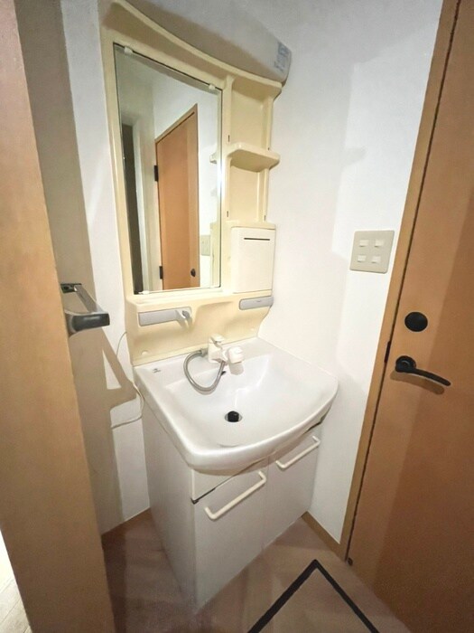 物件内観写真13　(洗面)