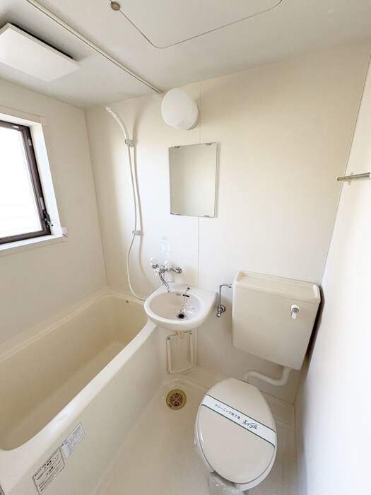 物件内観写真13　(バス／シャワールーム等)