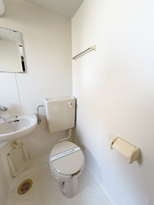 物件内観写真15　(トイレ)