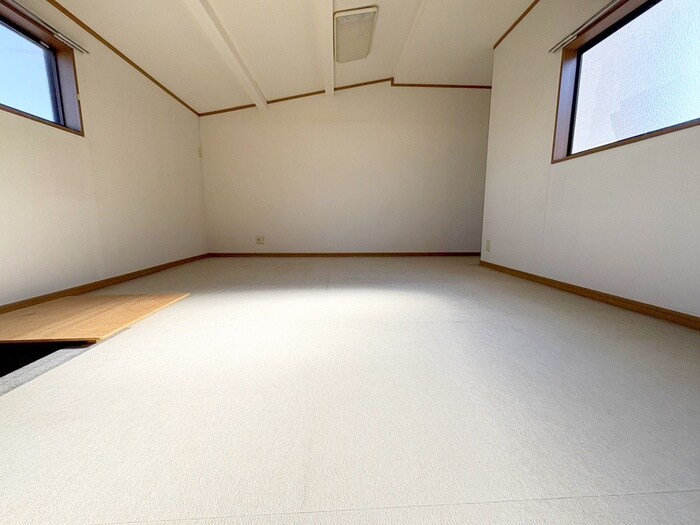 物件内観写真18　(ロフト)