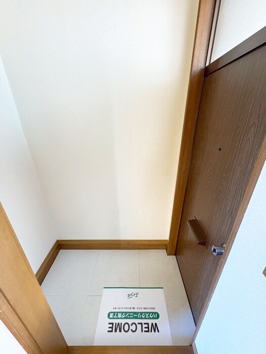 物件内観写真21　(玄関)