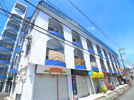 ト－ヨ－マンション２号棟外観写真