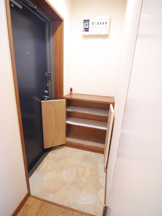 物件内観写真15　(玄関)