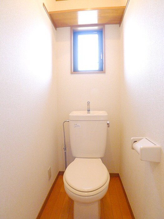 物件内観写真16　(トイレ)