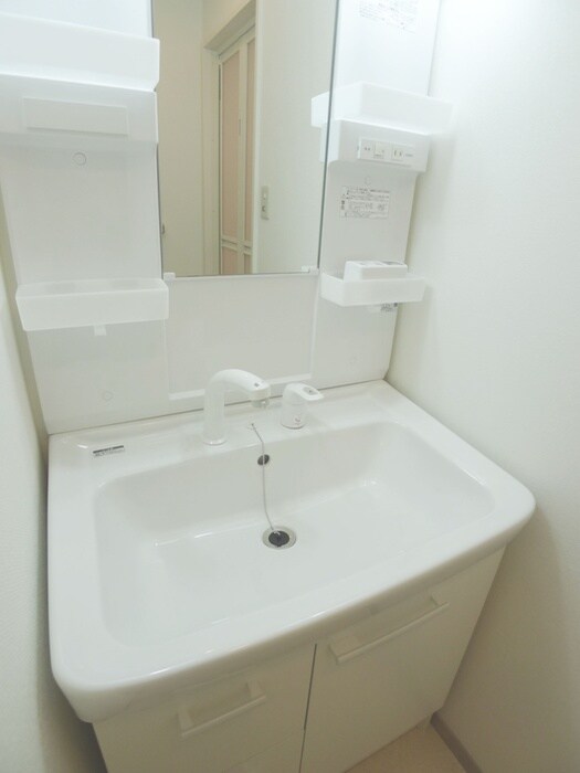 物件内観写真13　(洗面)