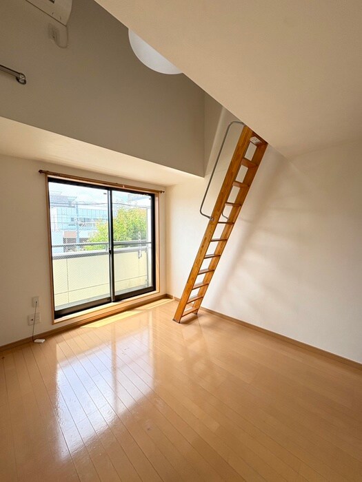 物件内観写真7　(居室)