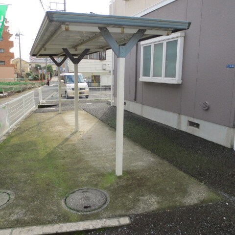 物件外観写真3　(駐輪場)