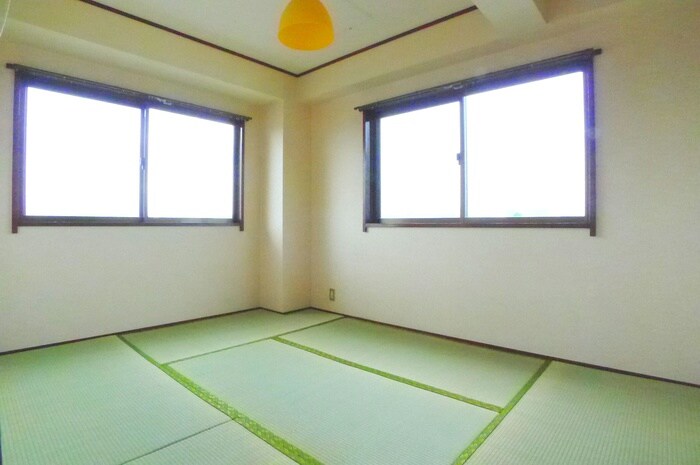 物件内観写真8　(居室)