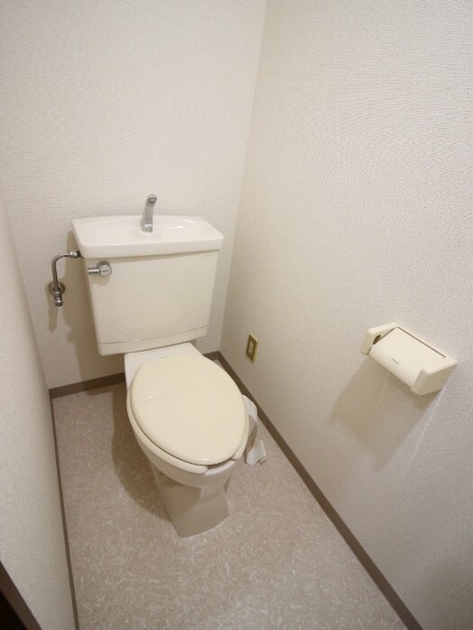 物件内観写真12　(トイレ)