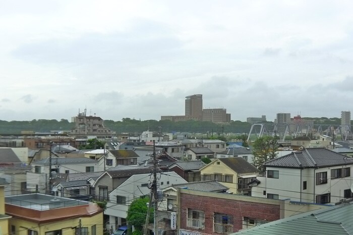 物件内観写真22　(室内からの展望)