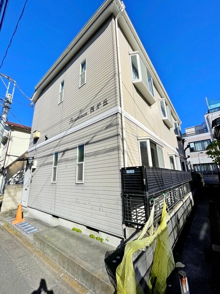 パ－シモン西が丘外観写真