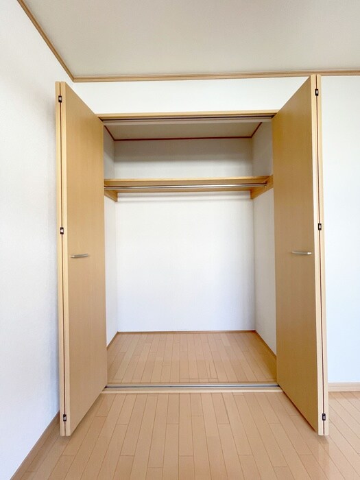 物件内観写真12　(収納)