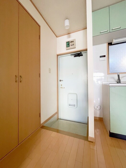 物件内観写真17　(廊下)