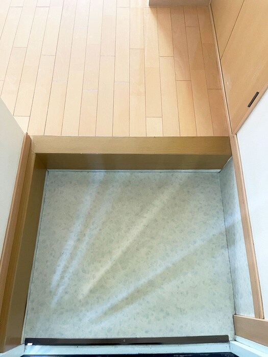 物件内観写真18　(玄関)
