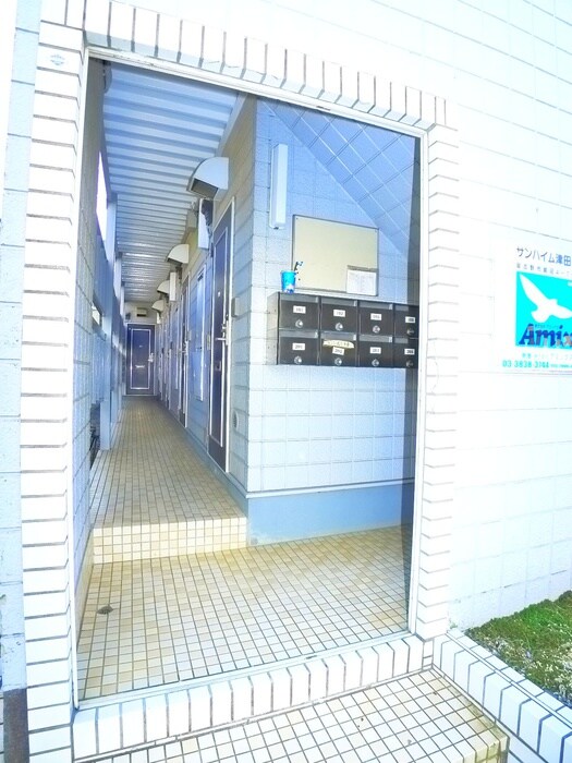 物件外観写真5　(エントランス部分)