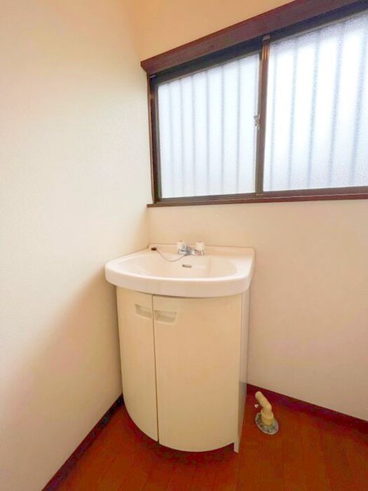 物件内観写真10　(洗面)