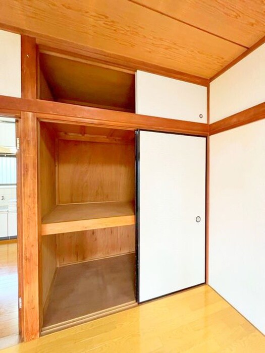 物件内観写真12　(収納)