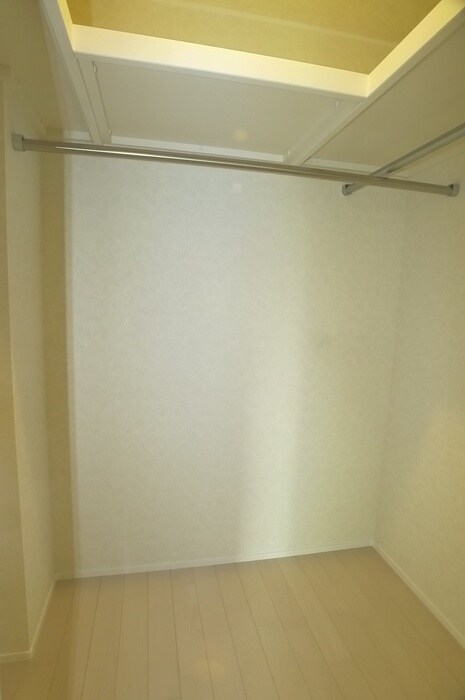 物件内観写真10　(収納)