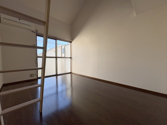 物件内観写真19　(居室)