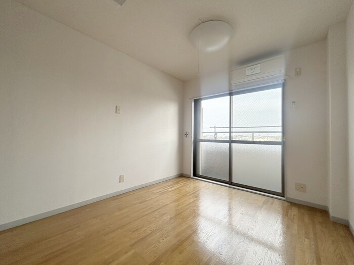 物件内観写真9　(居室)