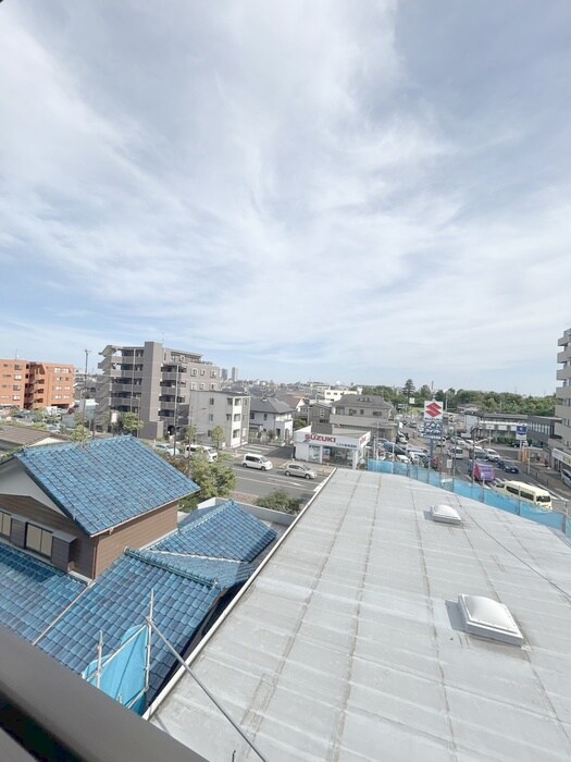 物件内観写真18　(室内からの展望)