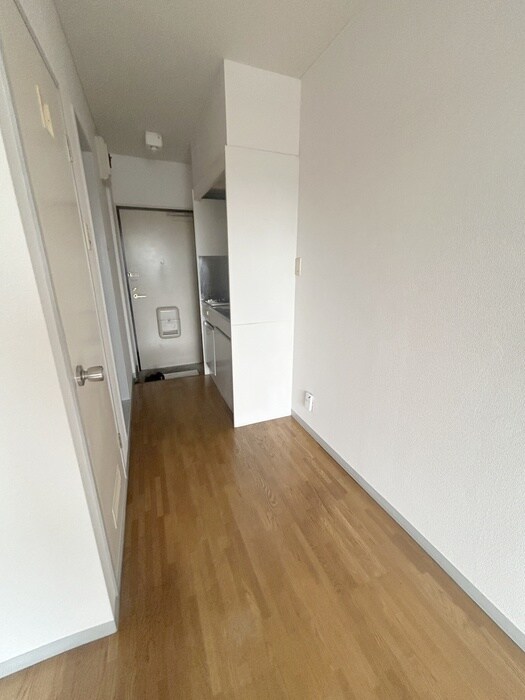 物件内観写真18　(廊下)